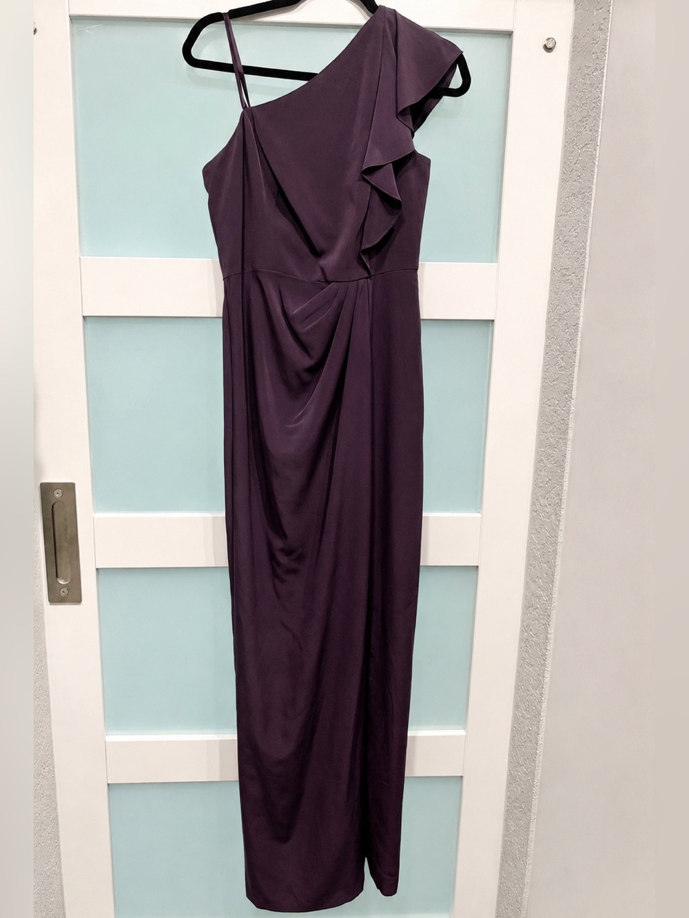 Adrianna Papell Plum One Shoulder Ruffle Formal Maxi Dress Gown: Size 4